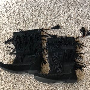 Black suede Steve Madden fringe boots